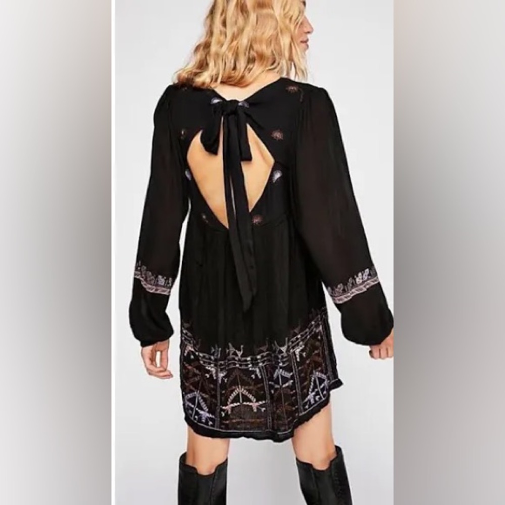 🕠 NWOT | Free People | Rhiannon Embroideres Babydoll Mini | Black Multi | S
